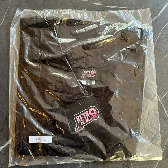 Retrolicious Retro Boat Neck Top in Black - Picture 8 of 10